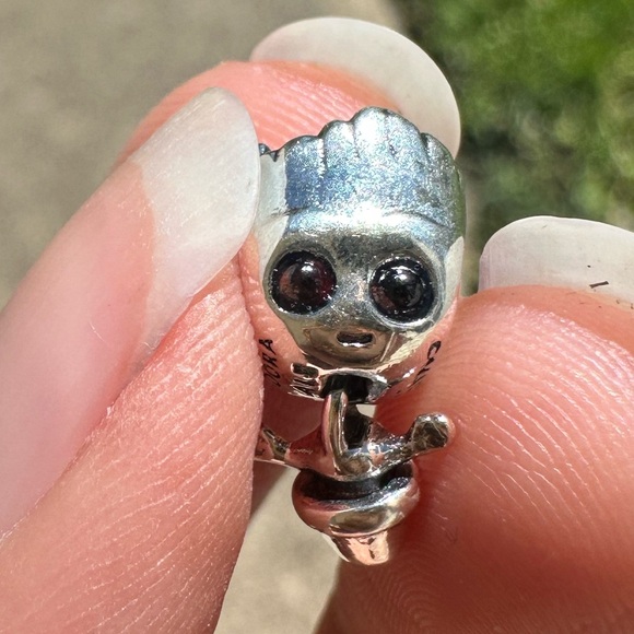 NWOT Pandora x Marvel Guardians Dancing Baby Groot Charm - 792554C01 - Picture 3 of 12